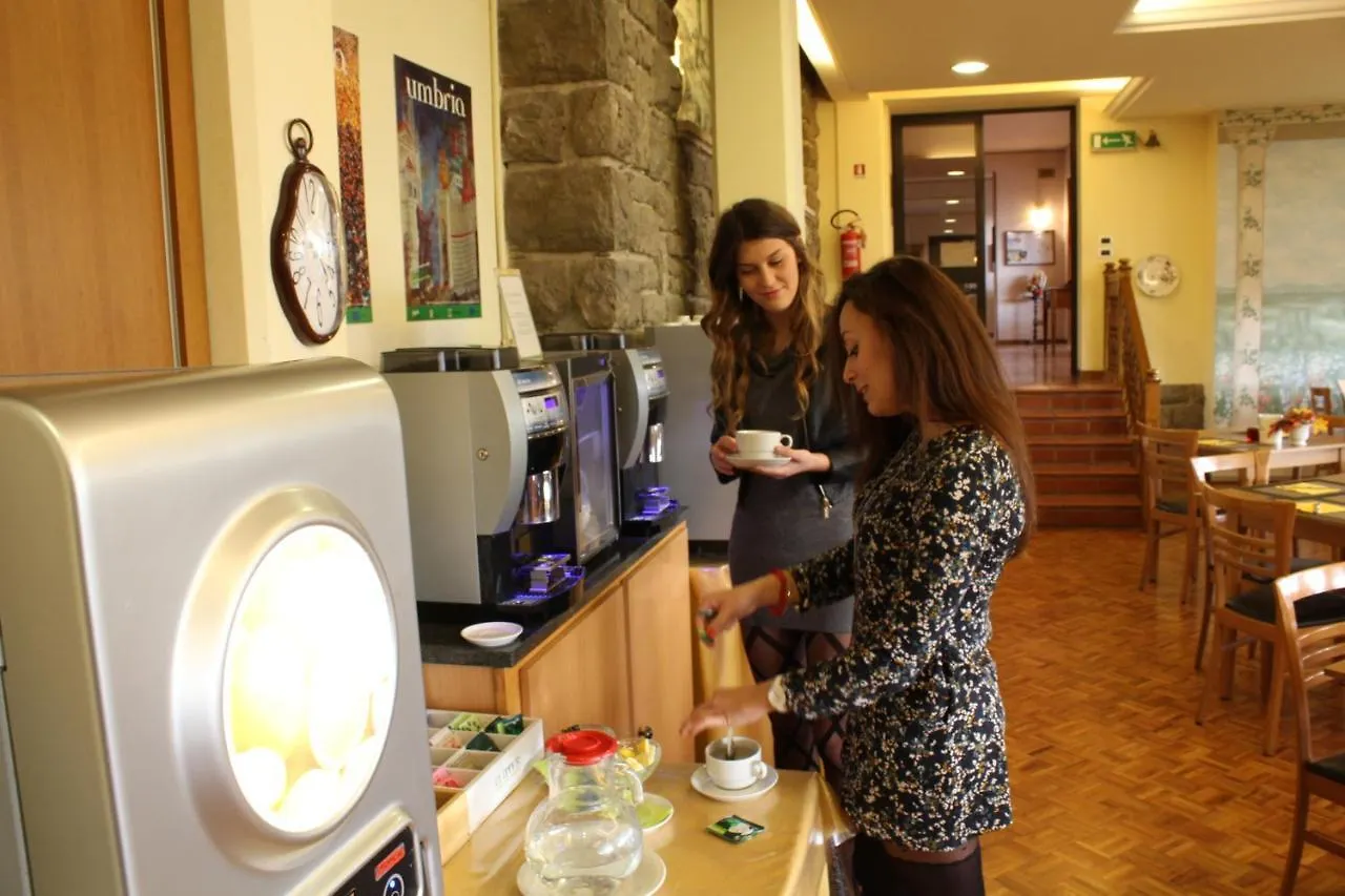 Hotel Vega Perugia 3*,  Italy